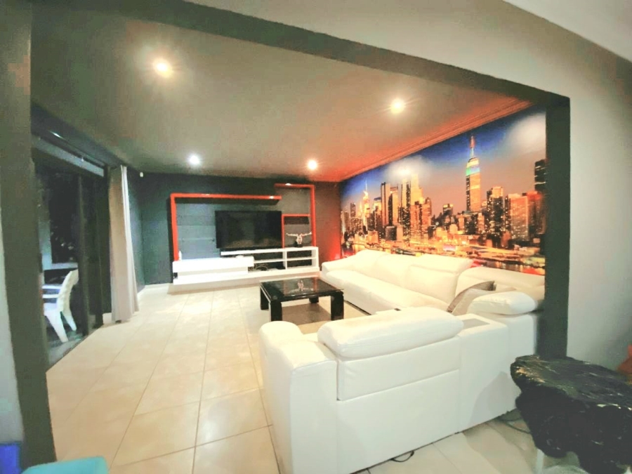 To Let 3 Bedroom Property for Rent in Lovemore Heights Estate Eastern Cape